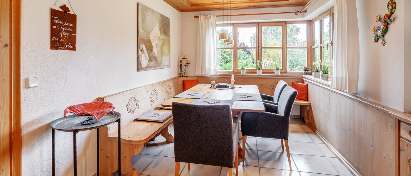 appartamento con giardino Schliersee Neuhaus 01 zona pranzo 12758