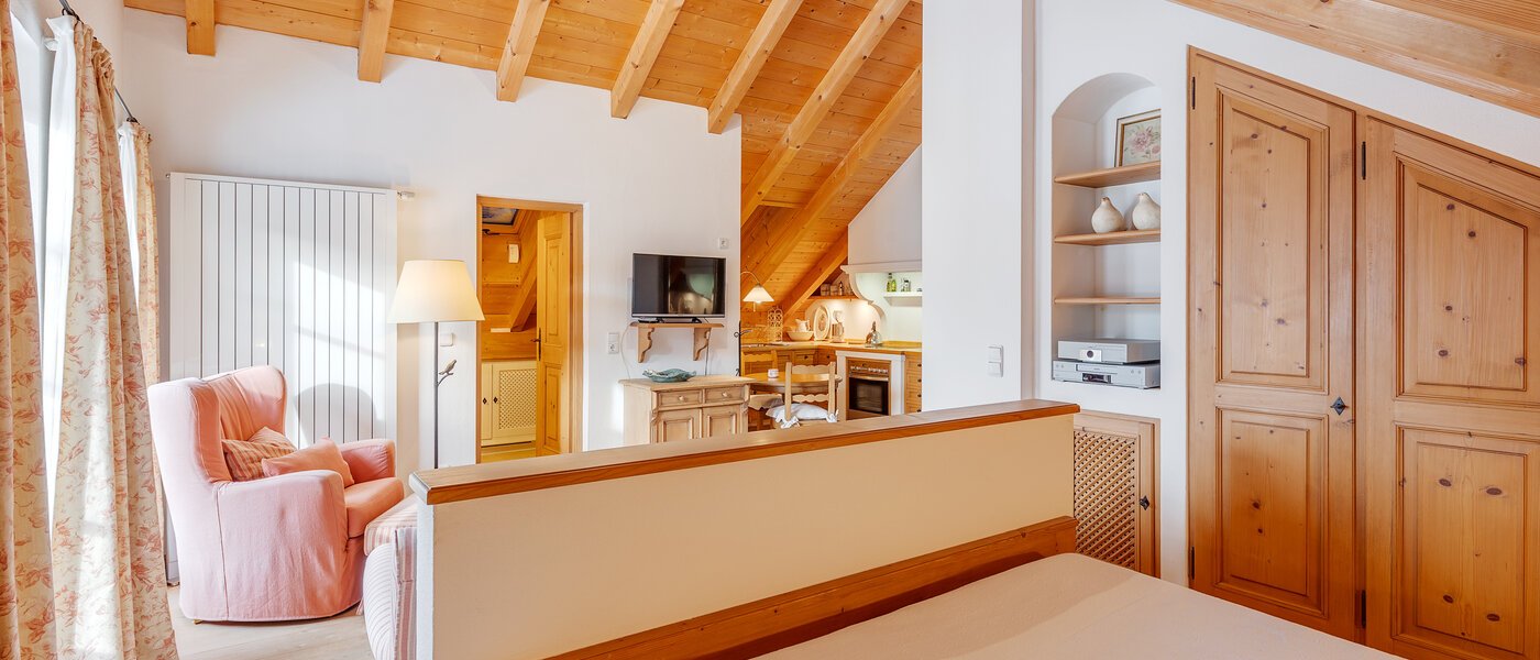 attico Bad Heilbrunn 03 zona notte 12826