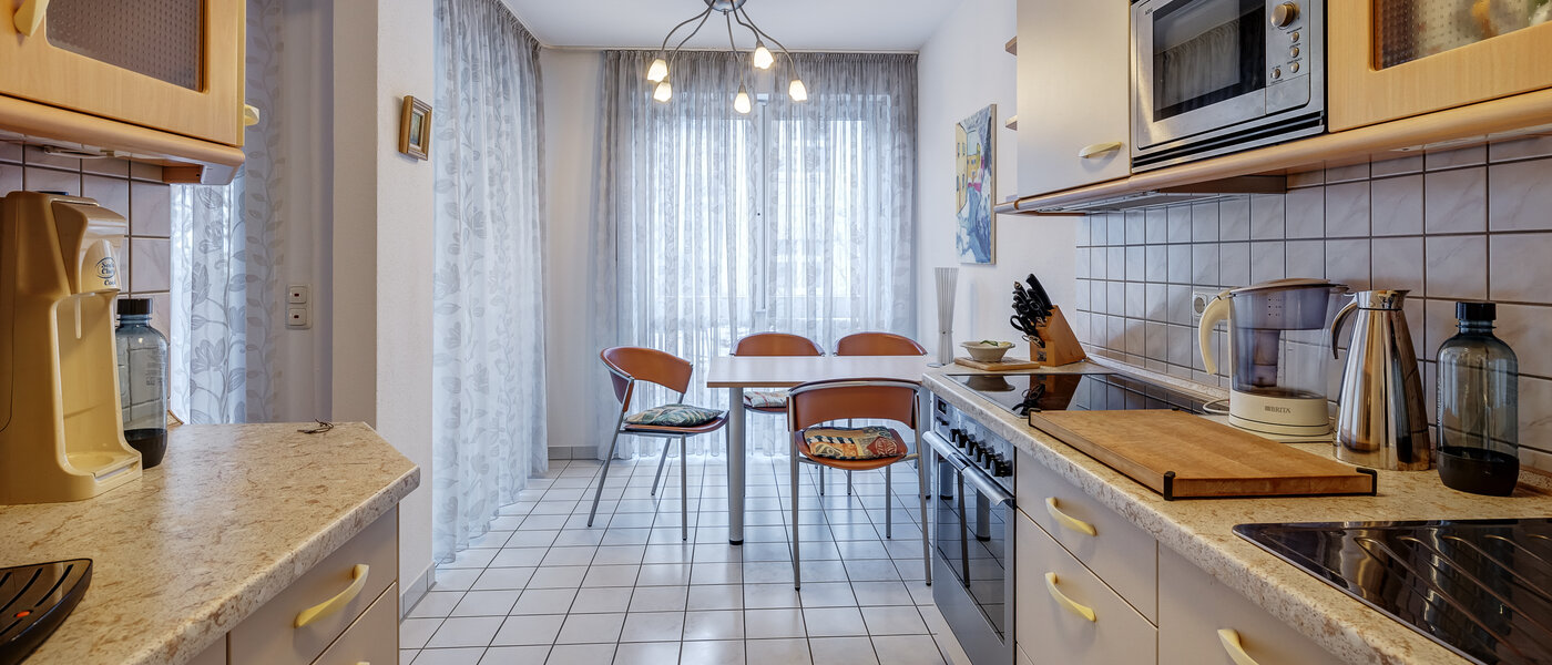 appartamento con giardino München Solln 01 cucina 12884