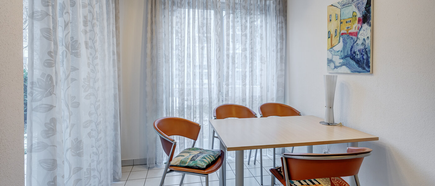 appartamento con giardino München Solln 02 cucina 12884