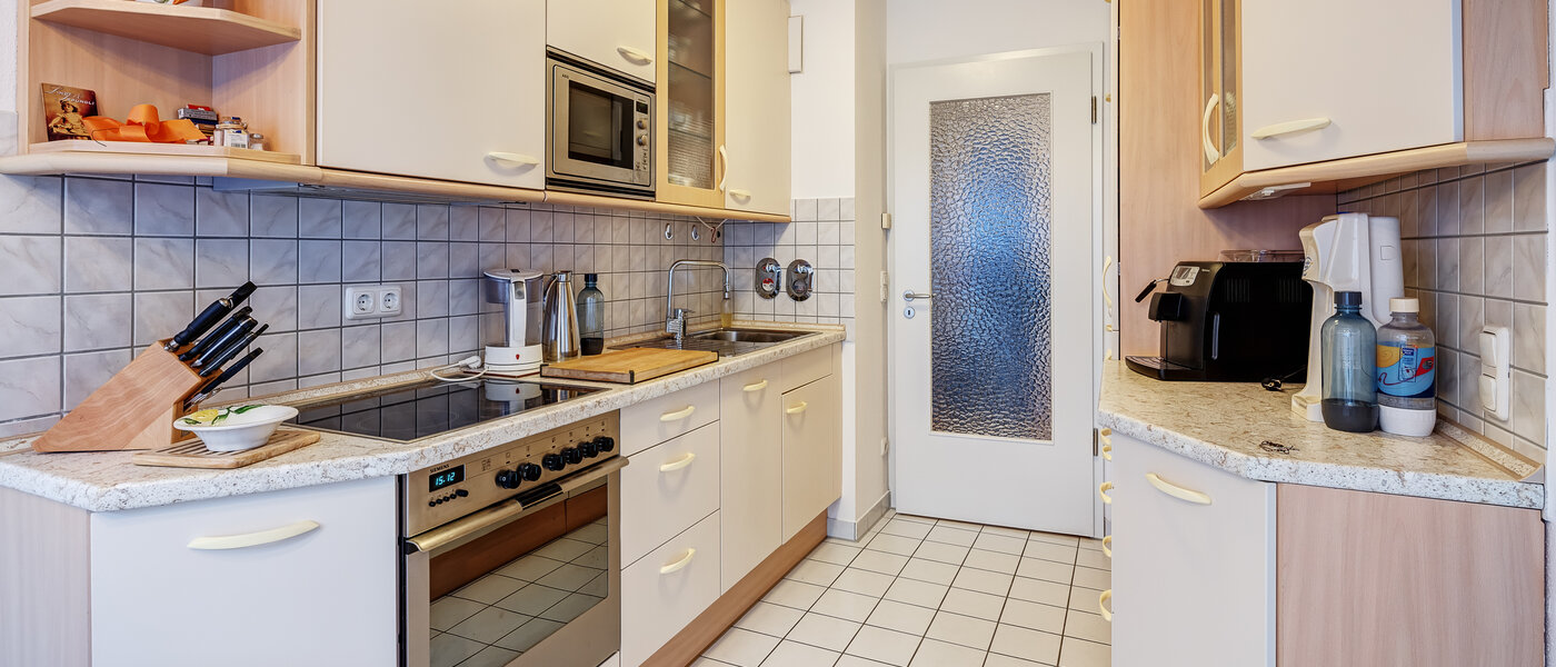 appartamento con giardino München Solln 03 cucina 12884