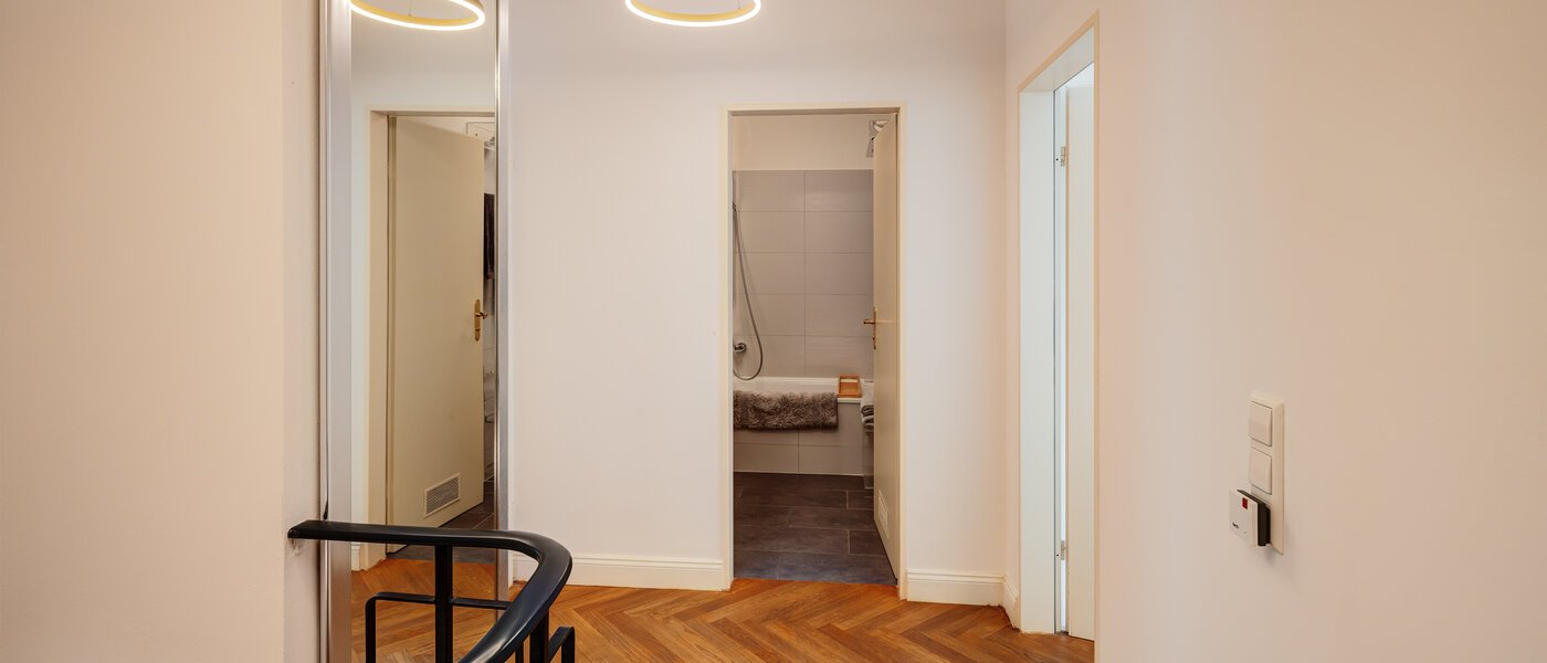 appartamento a due livelli München Herzogpark 02 ingresso/corridioio 12889