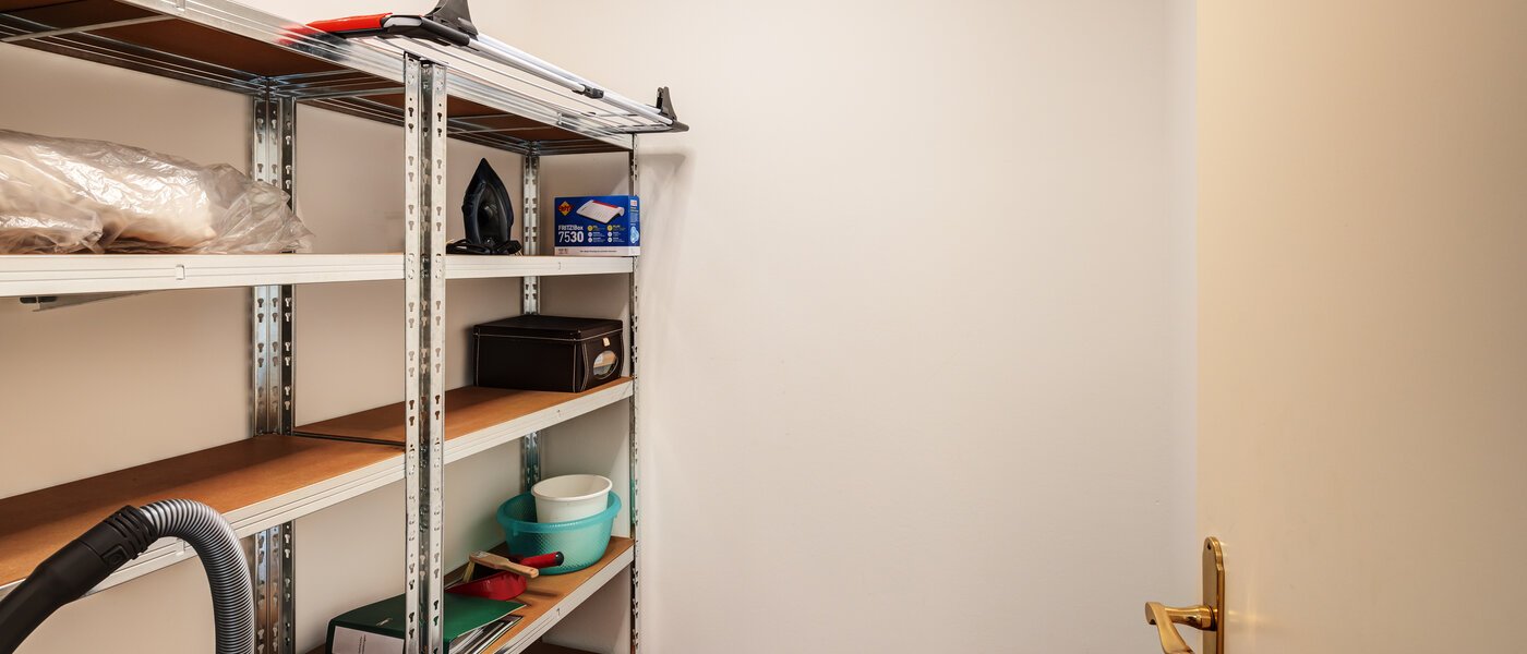 appartamento a due livelli München Herzogpark 01 ripostiglio 12889