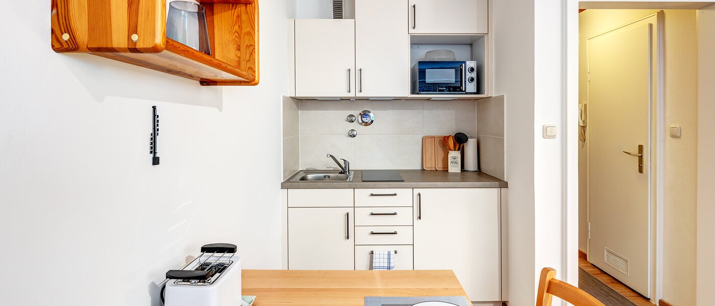 appartamento München Maxvorstadt - Universitätsviertel 01 cucina 12898