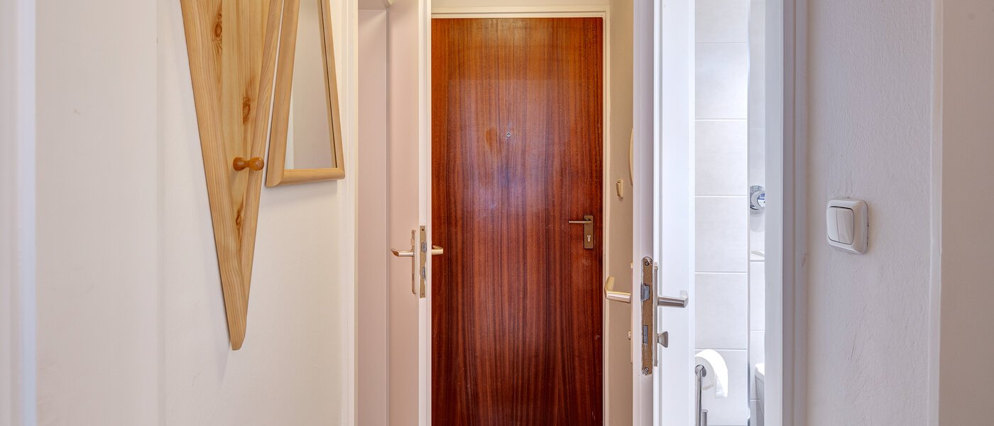 appartamento München Maxvorstadt - Universitätsviertel 02 ingresso/corridioio 12898