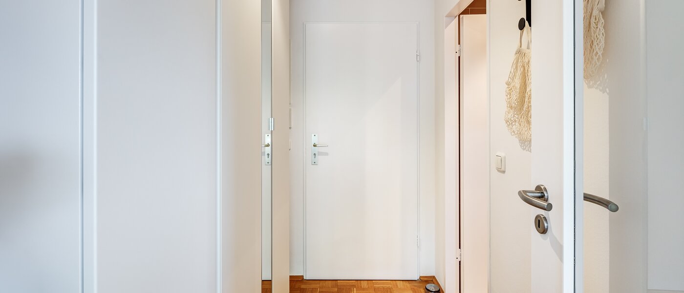 appartamento München Parkstadt Schwabing 01 ingresso/corridioio 13011