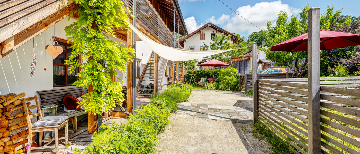 appartamento Tuntenhausen 01 cortile interno  13021