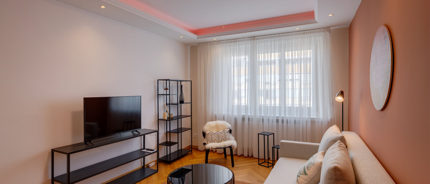 appartamento München Haidhausen 05 soggiorno 13030