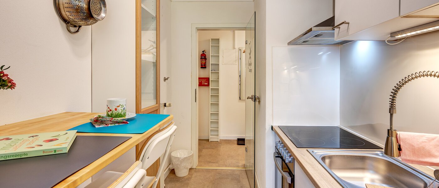 appartamento München Parkstadt Bogenhausen 04 cucina 13049