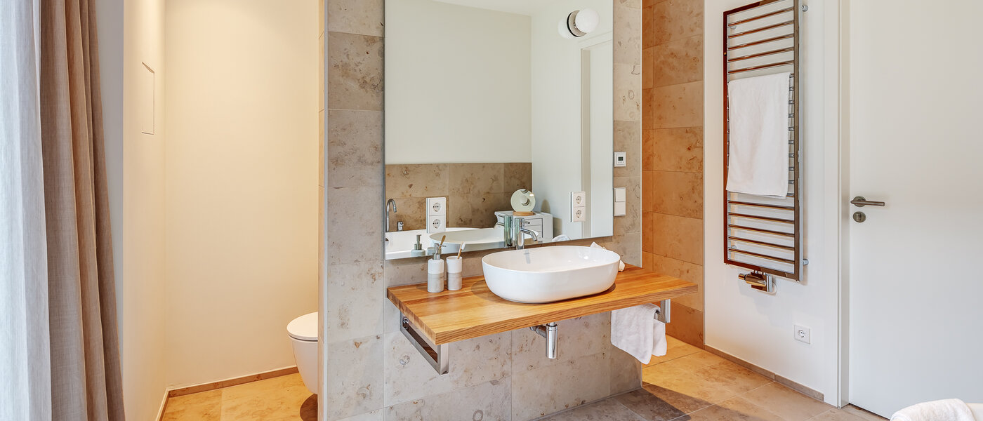 appartamento con giardino München Harlaching 05 bagno 13067