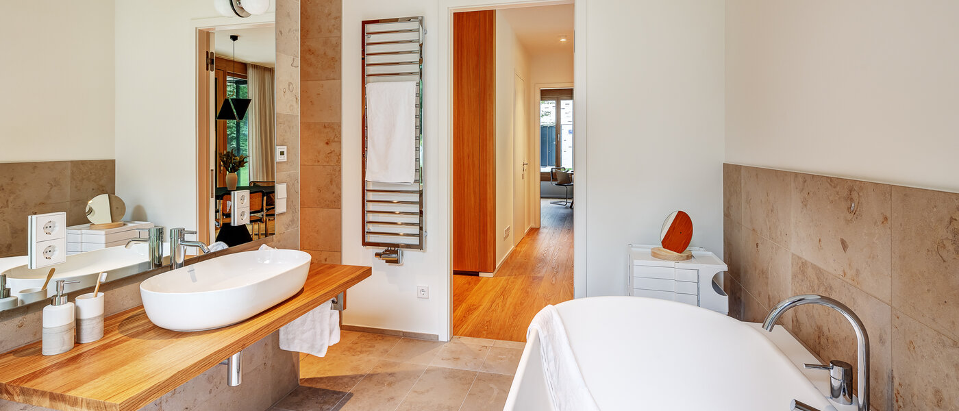 appartamento con giardino München Harlaching 07 bagno 13067