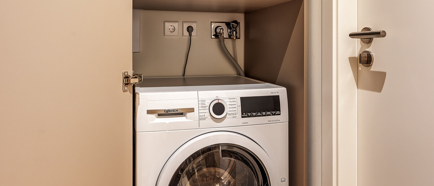 appartamento con giardino München Harlaching 03 toilette per gli ospiti 13067