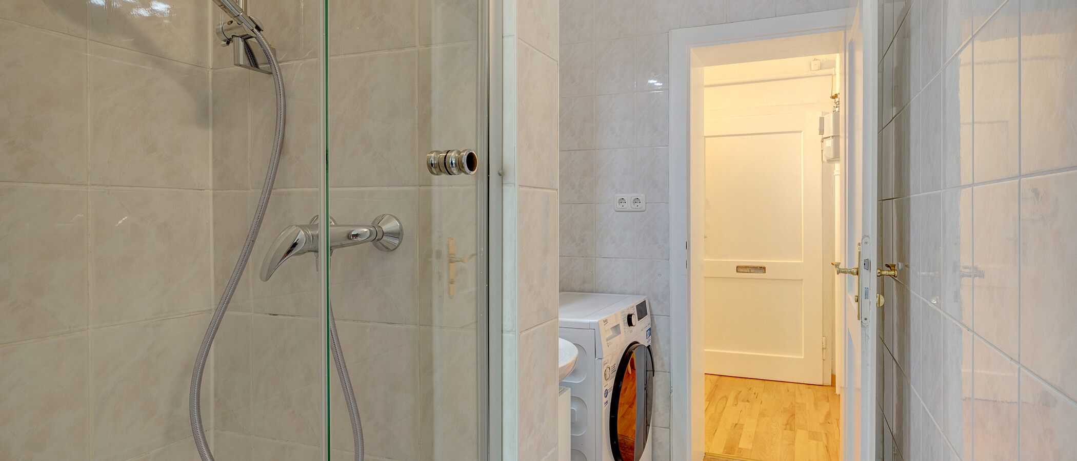 appartamento München Neuhausen 01 bagno 13100
