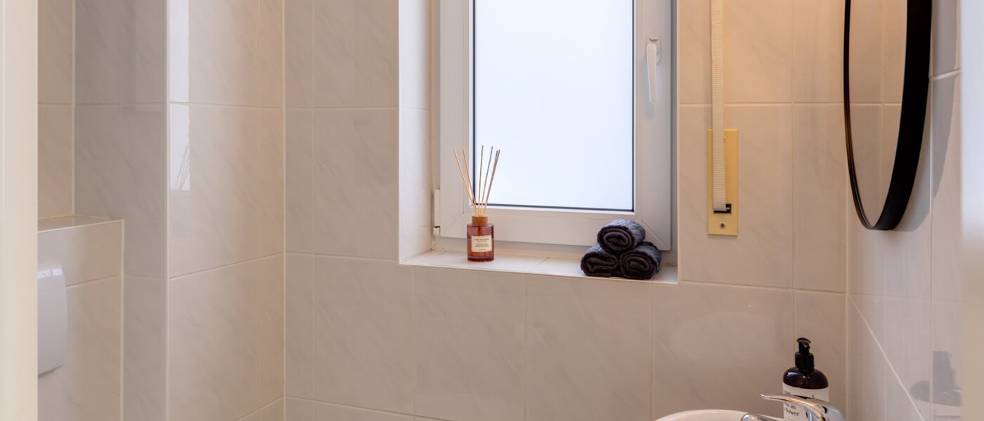 maisonette München Trudering 01 toilette per gli ospiti 13109