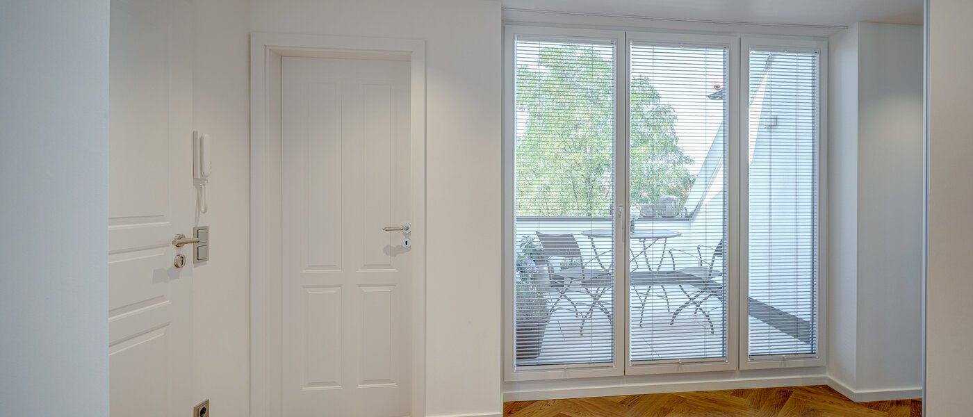 maisonette München Neuhausen 02 ingresso/corridioio 13127