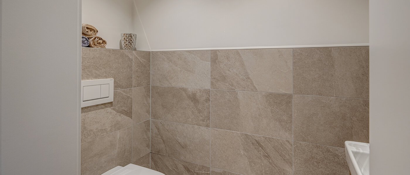 maisonette München Neuhausen 01 toilette per gli ospiti 13127