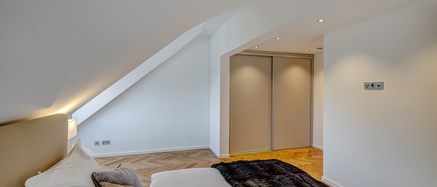 maisonette München Neuhausen 03 camera da letto 13127