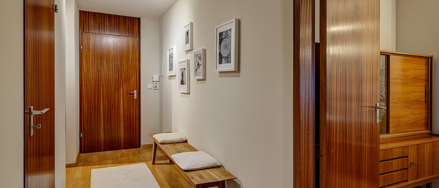 appartamento München Schwabing 04 ingresso/corridioio 13128