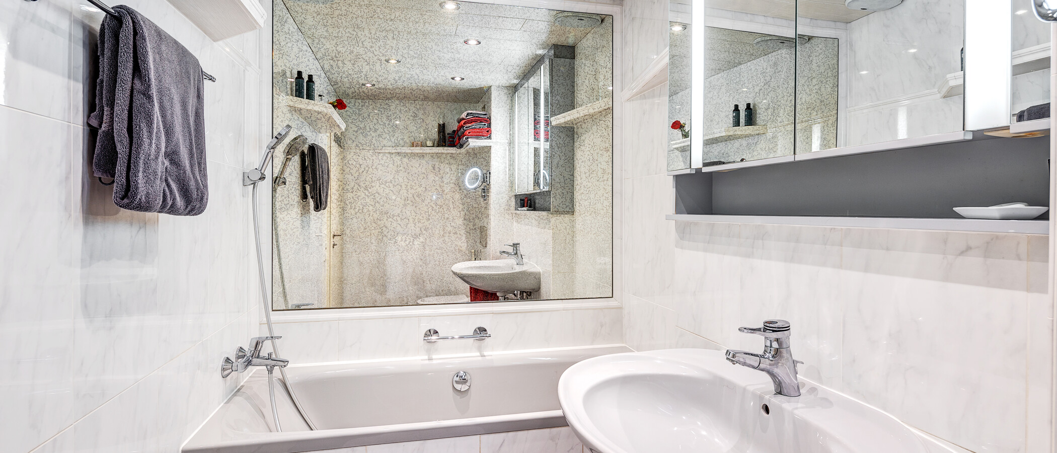 maisonnette con galleria Unterföhring 01 bagno 13159
