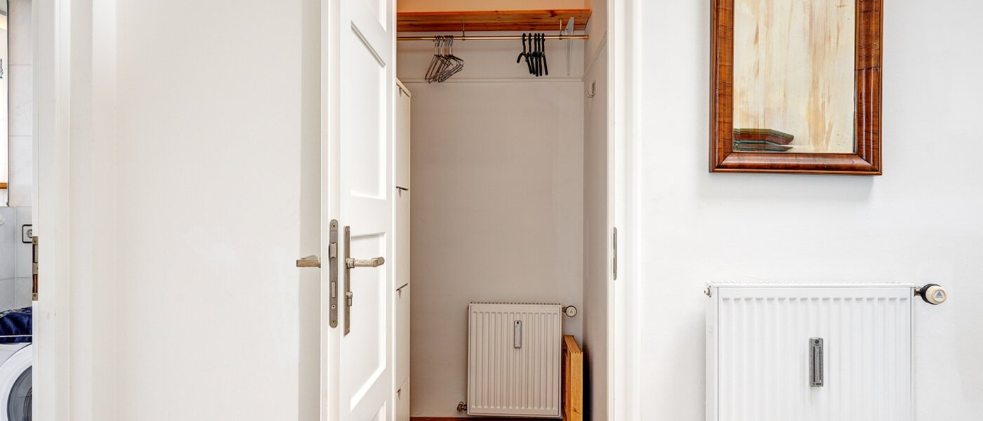 appartamento München Schwabing (links der Leopoldstraße) 03 ingresso/corridioio 13164