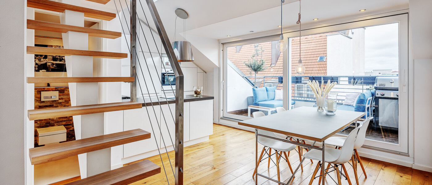 maisonnette con galleria München Maxvorstadt - Museumsviertel 01 zona pranzo 13166