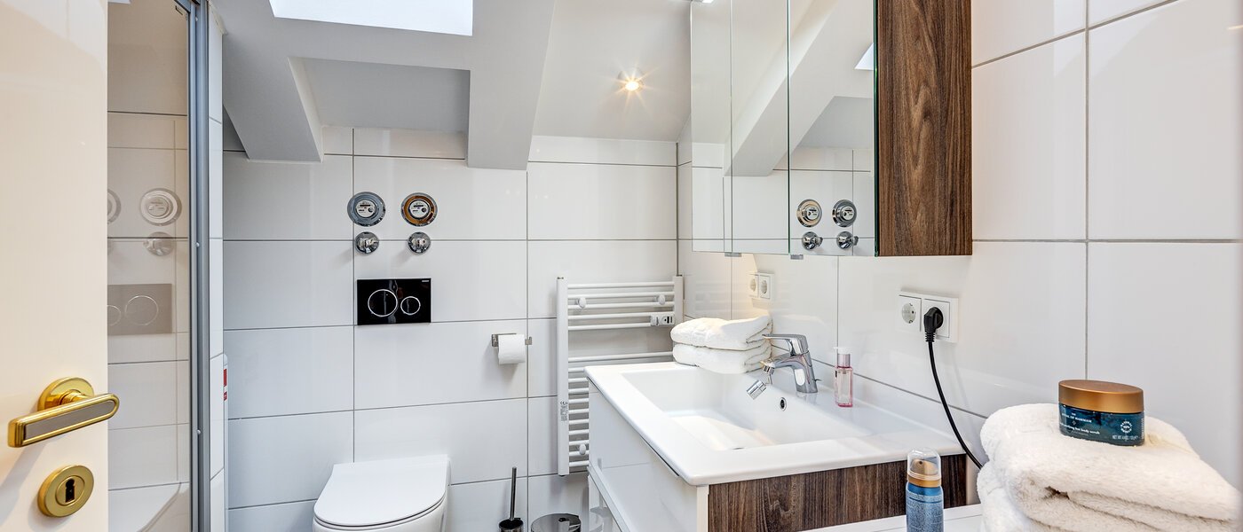 attico Baldham 01 bagno 13188