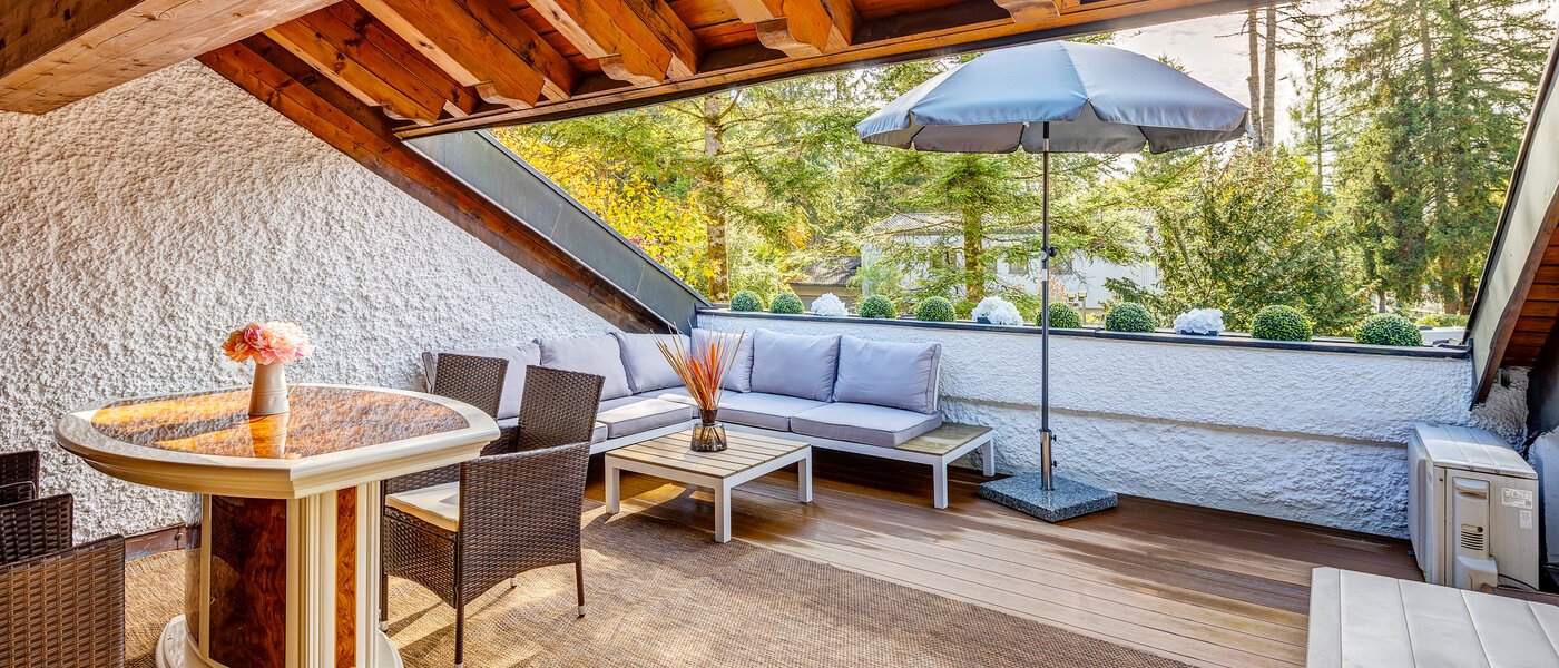 attico Baldham 01 terrazza sul tetto 13188