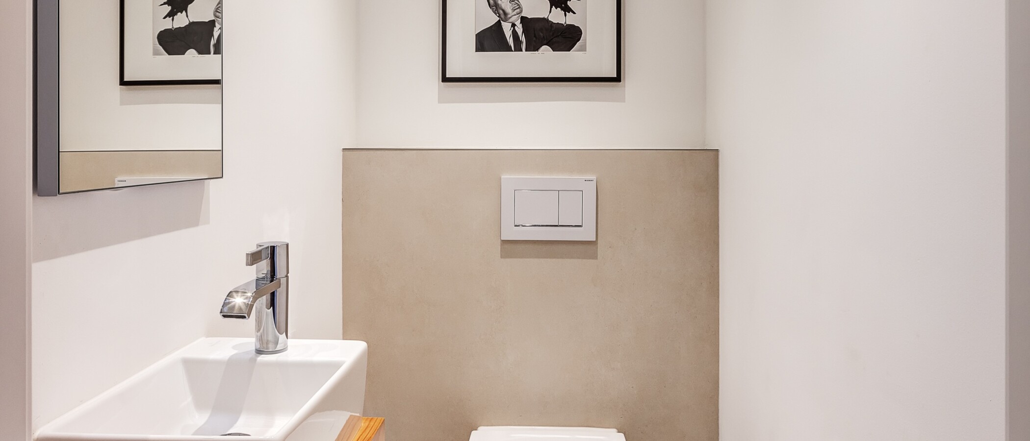 appartamento München Neuhausen 01 toilette per gli ospiti 13199