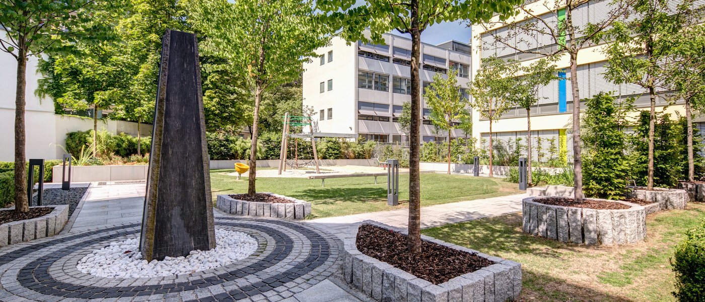 appartamento München Maxvorstadt - Westen 02 cortile interno  13240