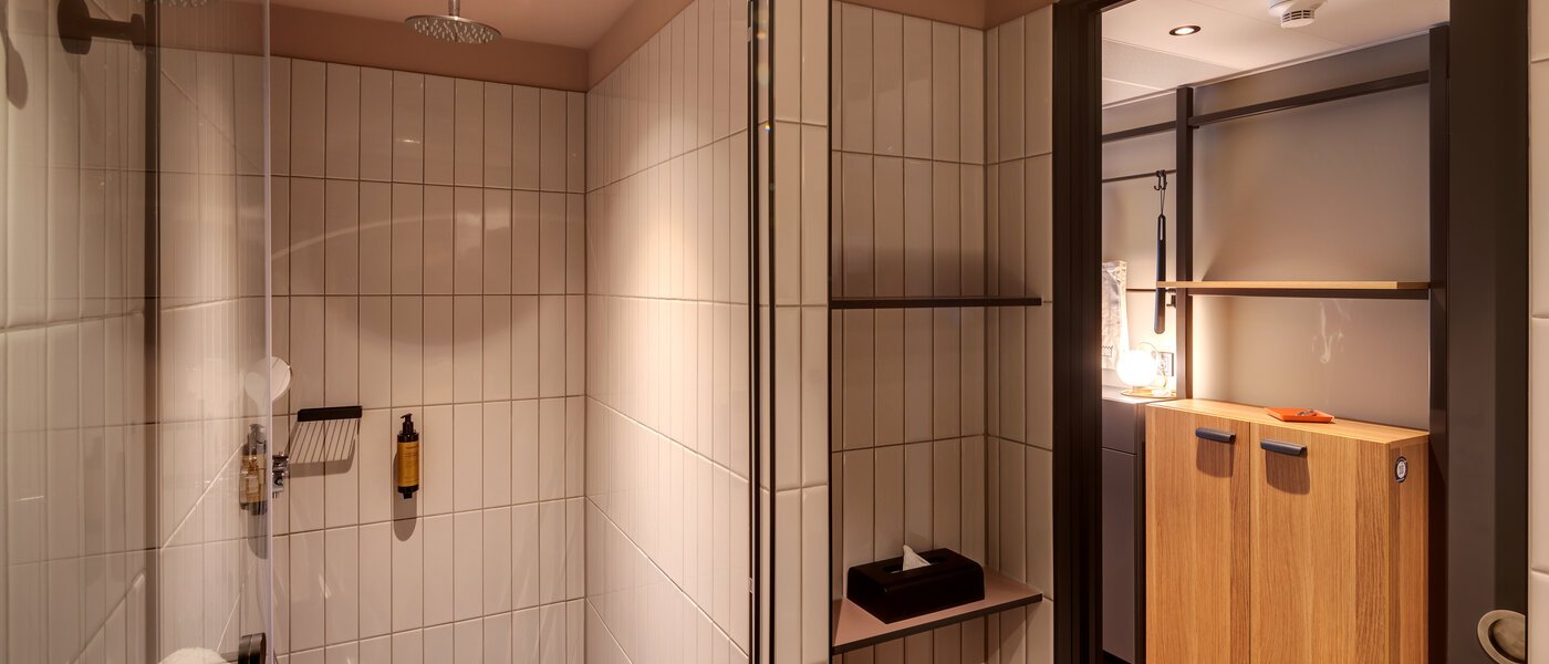 abitazione München Neuperlach 02 bagno 13248