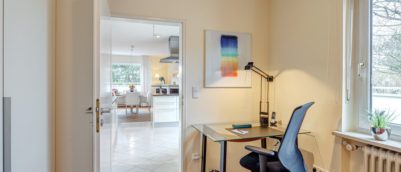 attico con terrazzo München Moosach 03 Studio / Camera degli ospiti 13292