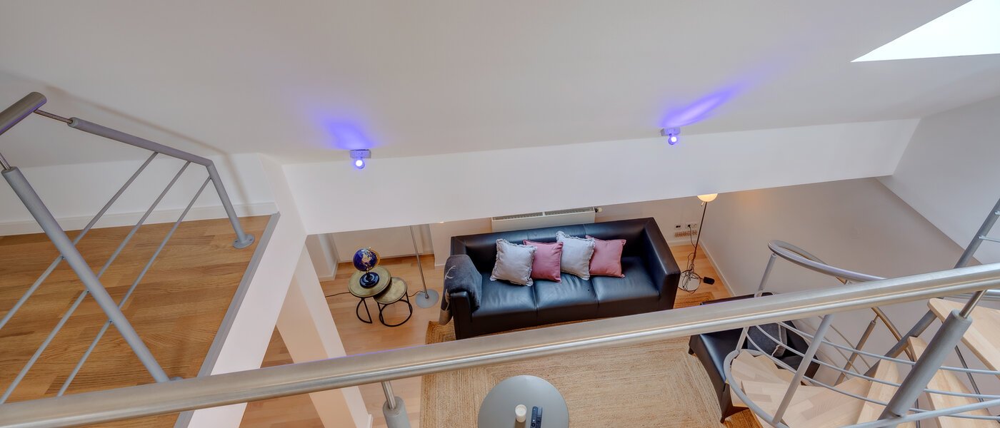 maisonnette con galleria München Maxvorstadt 06 2° zona notte 13317