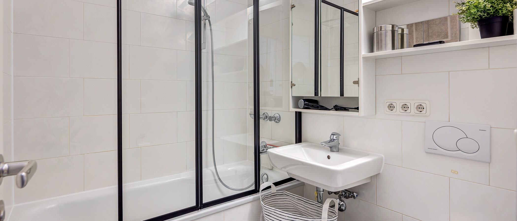 appartamento München Bogenhausen 01 bagno 13429