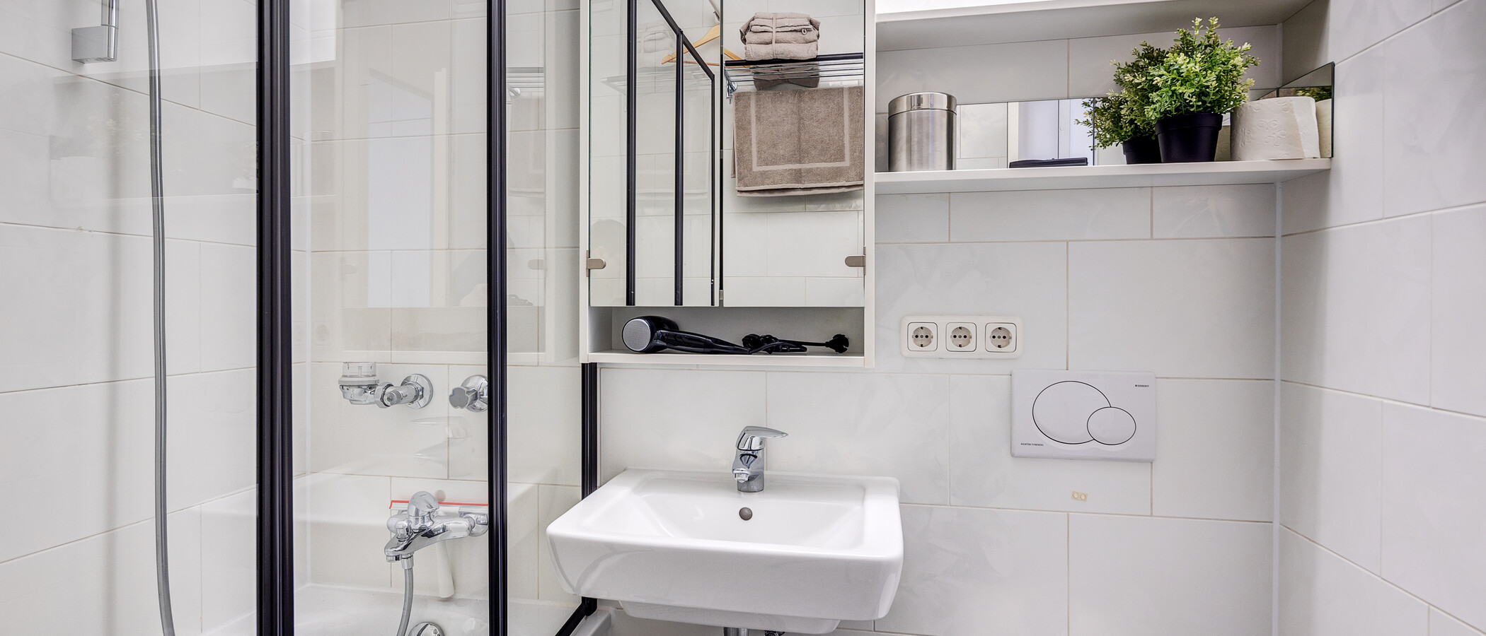 appartamento München Bogenhausen 02 bagno 13429