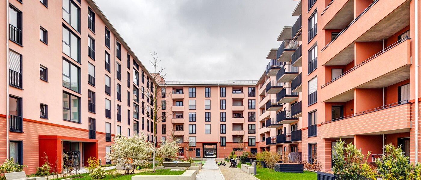 appartamento München Moosach 02 cortile interno  13450