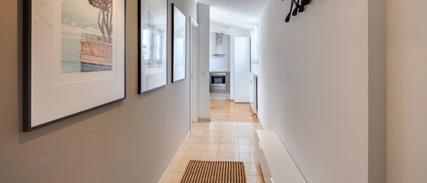 attico con terrazzo München Maxvorstadt - Westen 02 ingresso/corridioio 13461