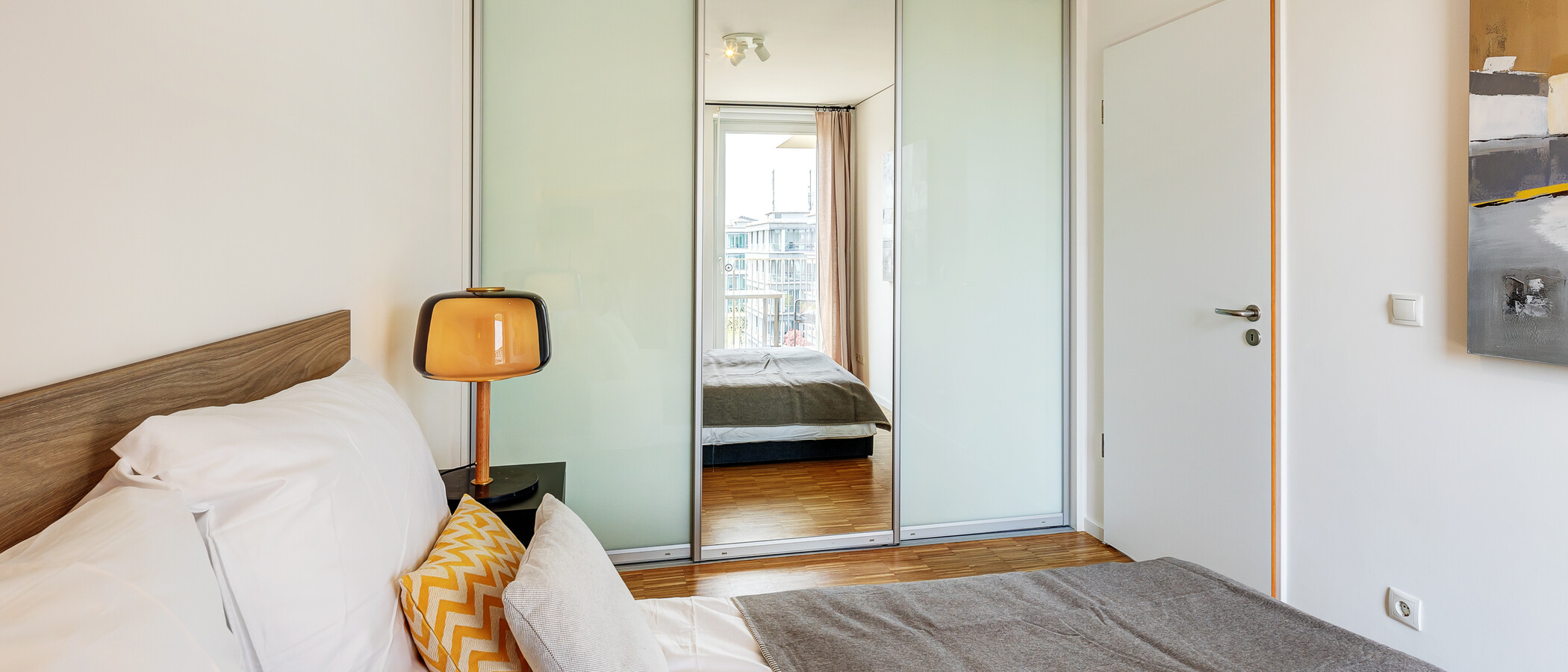 appartamento München Schwanthalerhöhe 04 camera da letto 13468