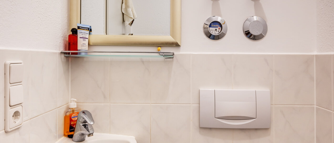 maisonette München Waldperlach 02 toilette per gli ospiti 13502