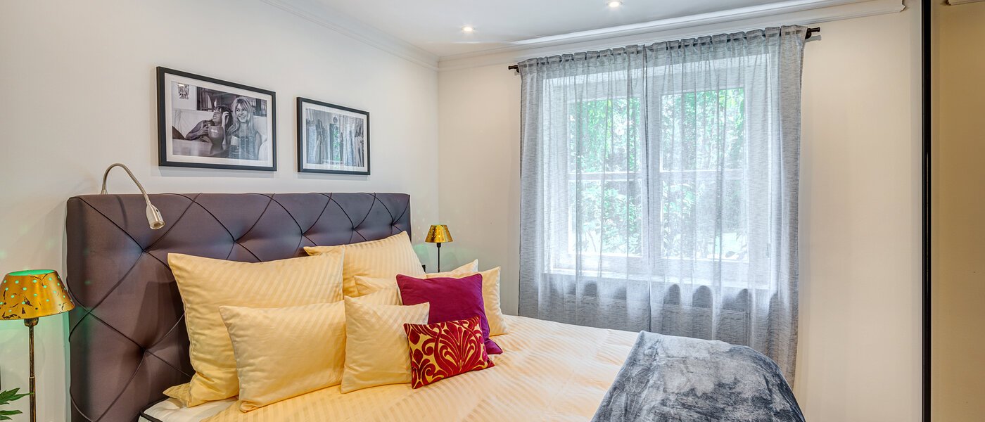 appartamento München Nymphenburg 01 camera da letto 13556