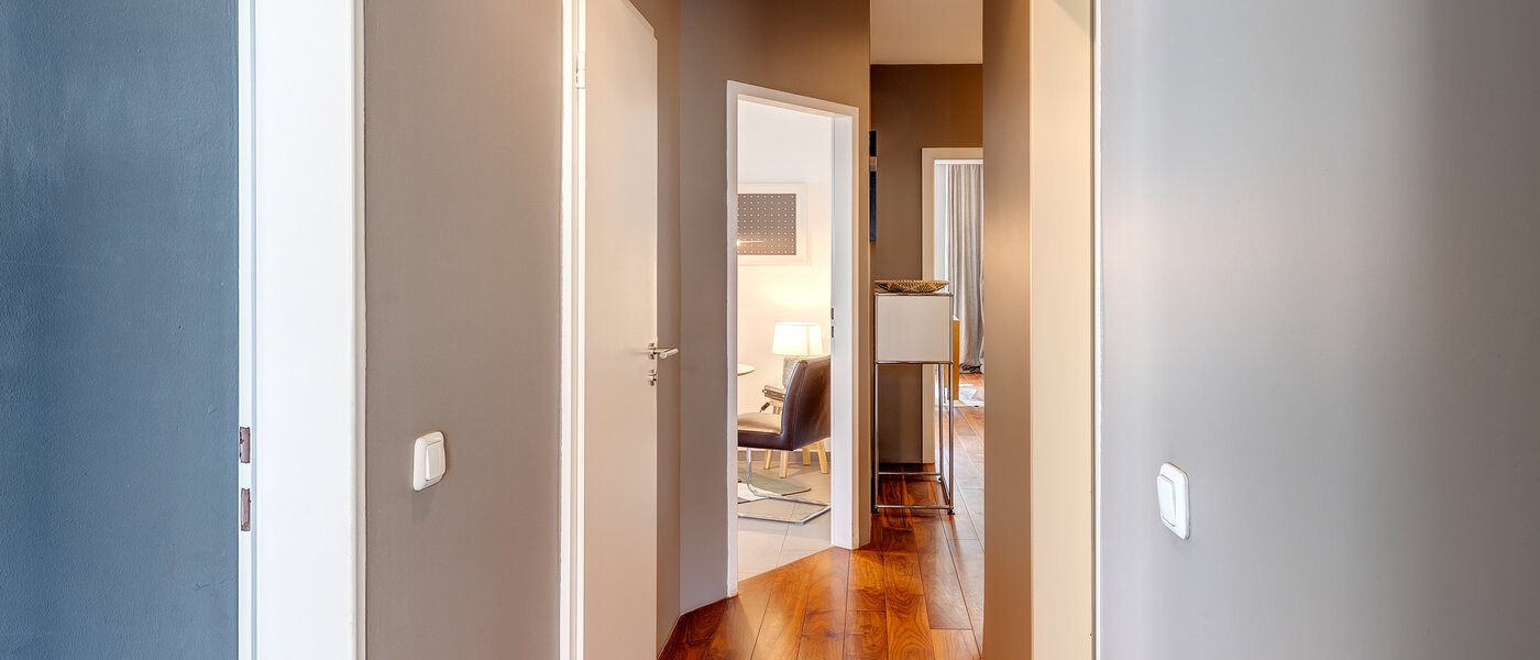 appartamento München Altbogenhausen 03 ingresso/corridioio 13633