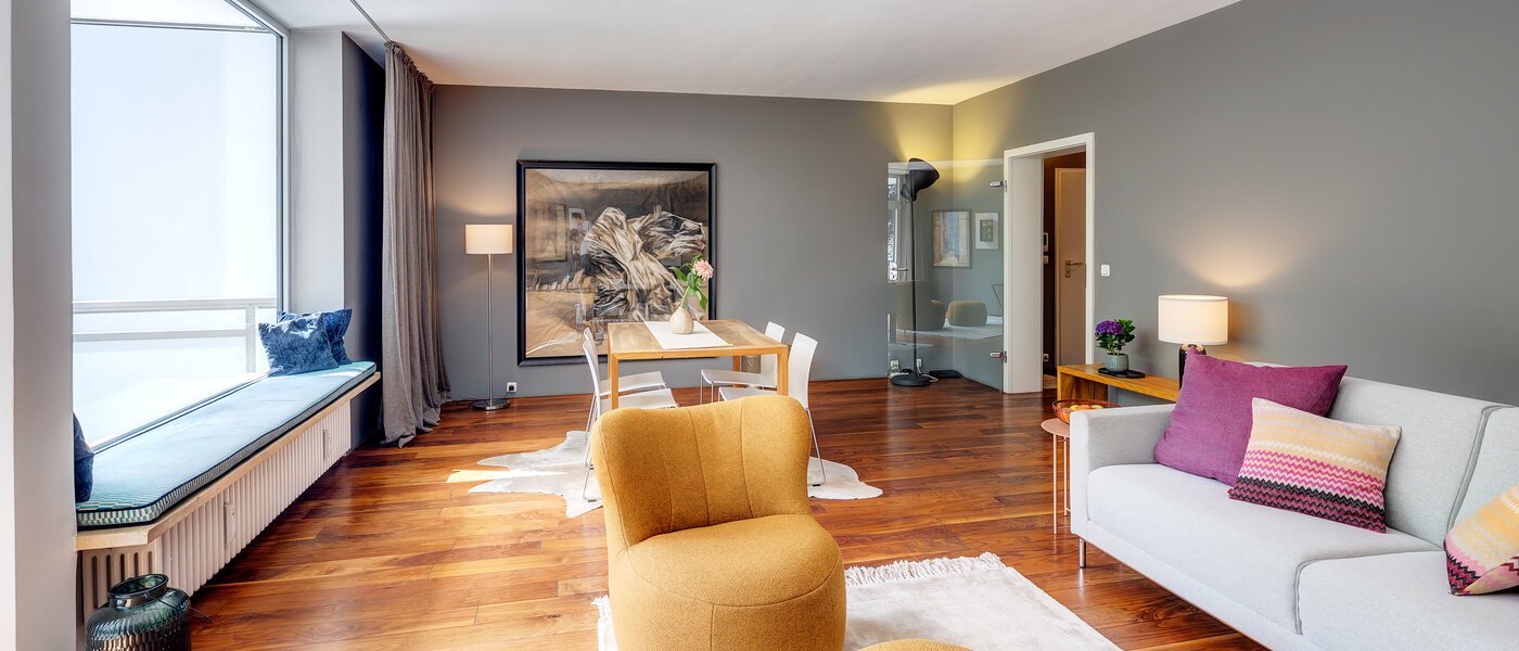 appartamento München Altbogenhausen 03 soggiorno 13633