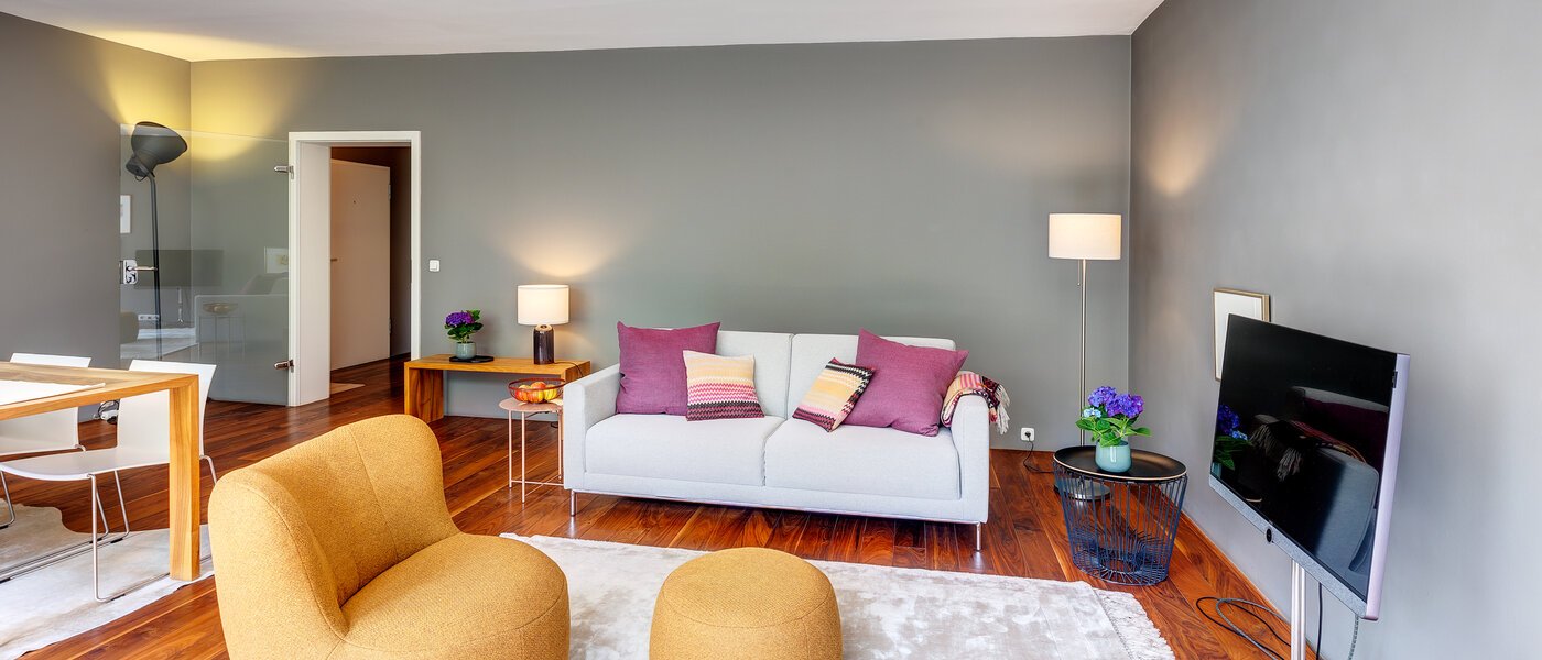 appartamento München Altbogenhausen 04 soggiorno 13633