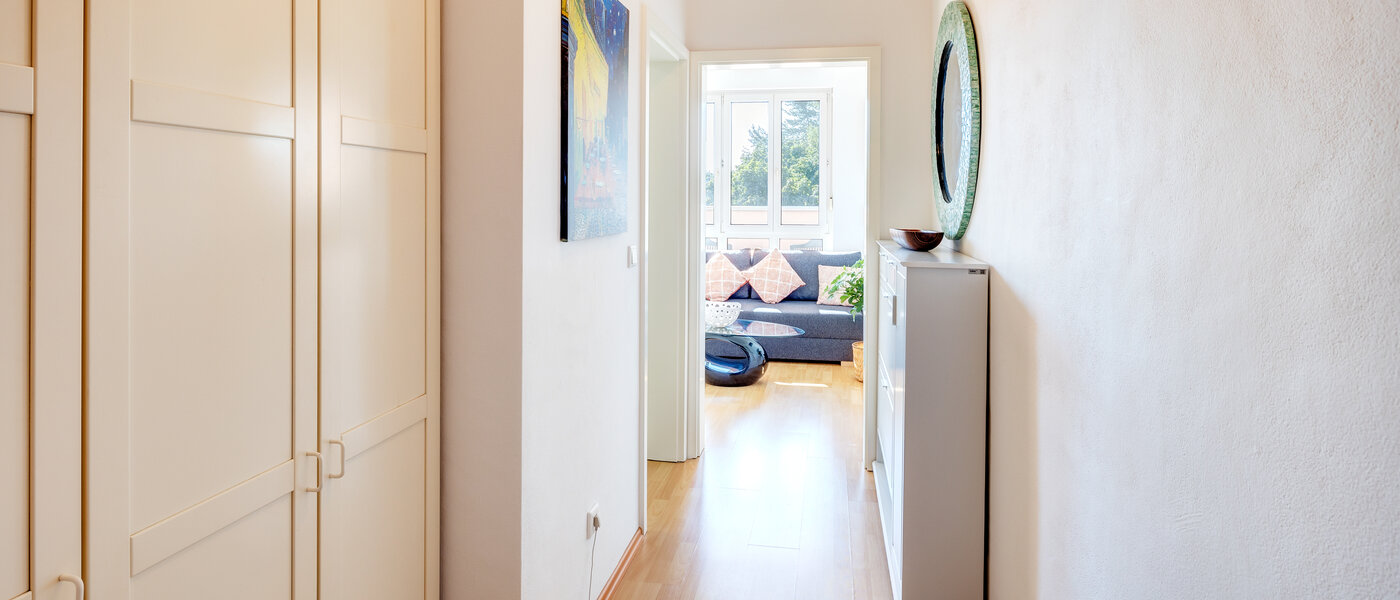 attico con terrazzo München Neuperlach 01 ingresso/corridioio 13658