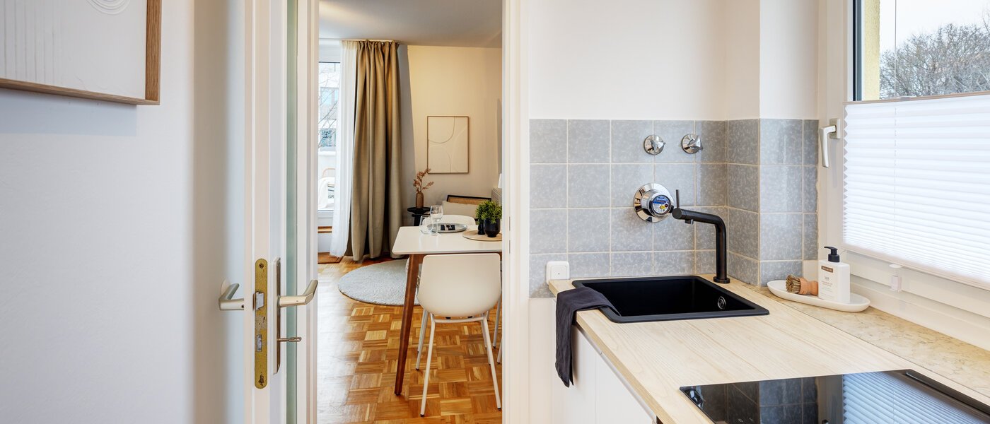 attico con terrazzo München Pasing 03 cucina 13685