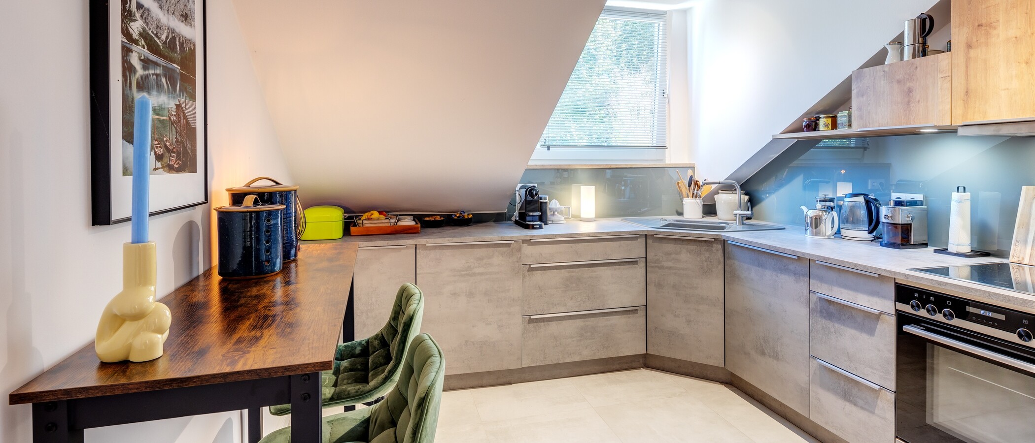 attico con terrazzo München Solln 01 cucina 13689