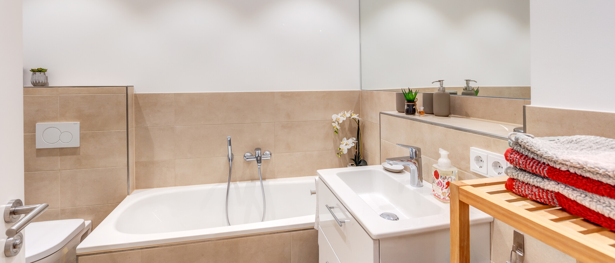 attico con terrazzo München Solln 01 bagno 13689