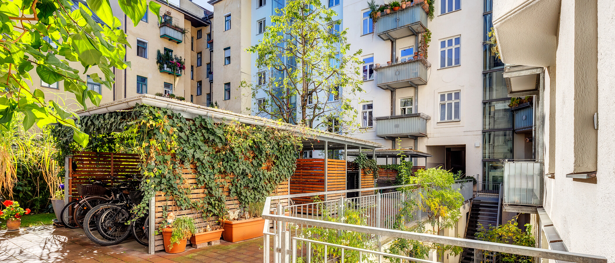 appartamento München Isarvorstadt 01 cortile interno  13699