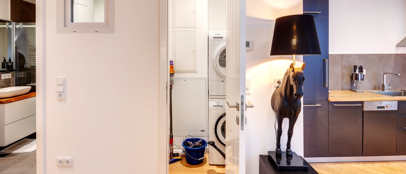 appartamento München Schwanthalerhöhe 01 ripostiglio 13745