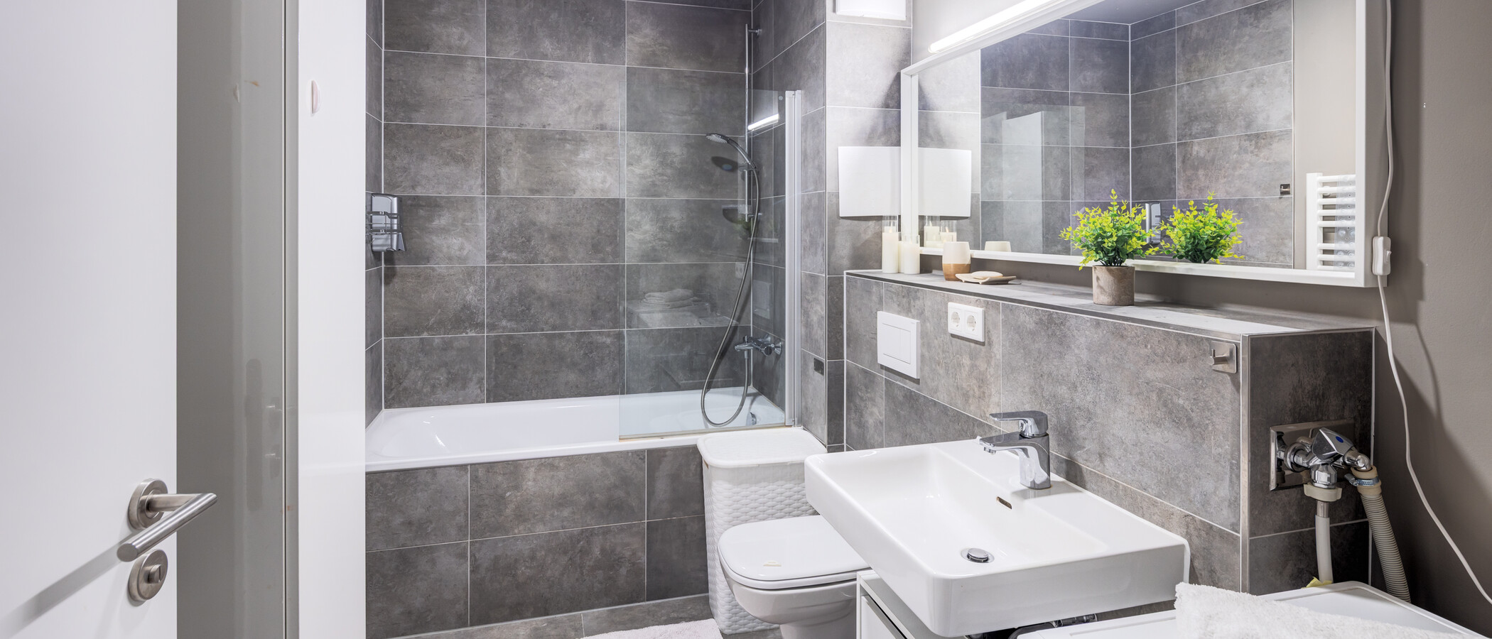 appartamento con giardino Neuried 01 bagno 13774