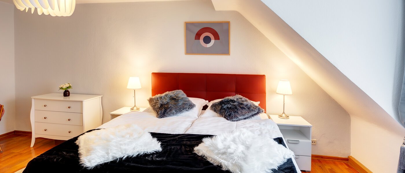 appartamento München Neuhausen 02 camera da letto 13780